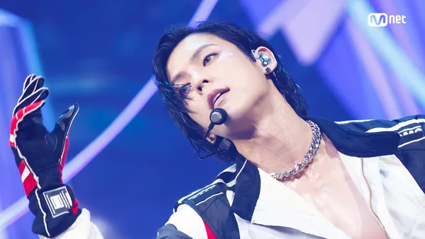COMEBACK' LEE MINHYUK (HUTA) - BOOM | Ep.759 | 220630